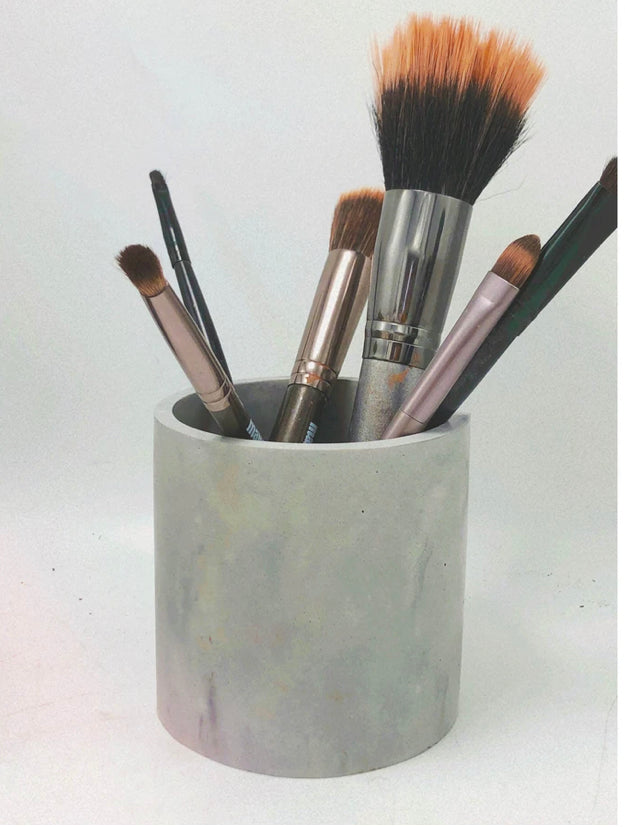 Concrete holder for Make Up Brushes / Pens
